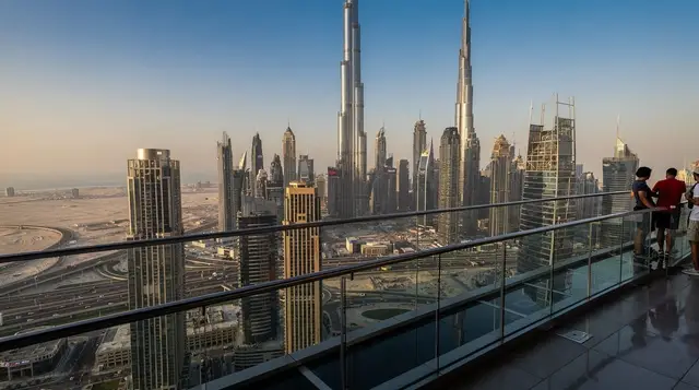 Dubai: Burj Khalifa levels 124 & 125 entry ticket + options