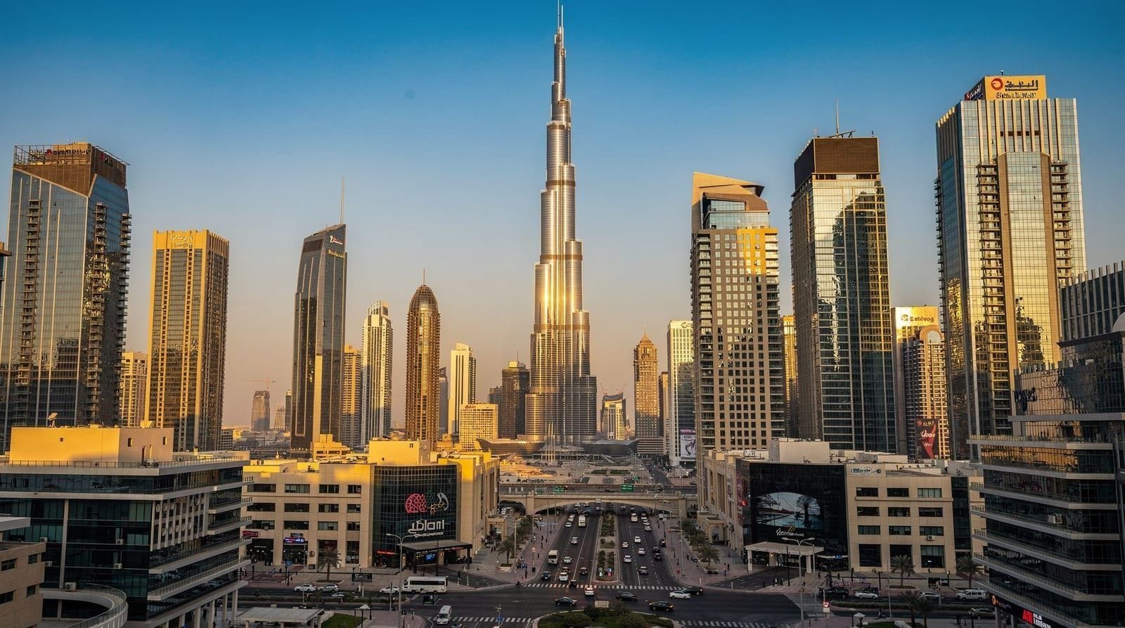 Iconic landmarks — Burj Khalifa, the Dubai Frame, Museum of the Future, Ain Dubai and the Palm