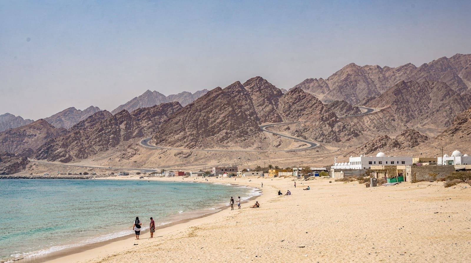 Dubai day trips without a car: what's actually realistic — Which Dubai day trips work by public bus, which need a tour, and which are genui