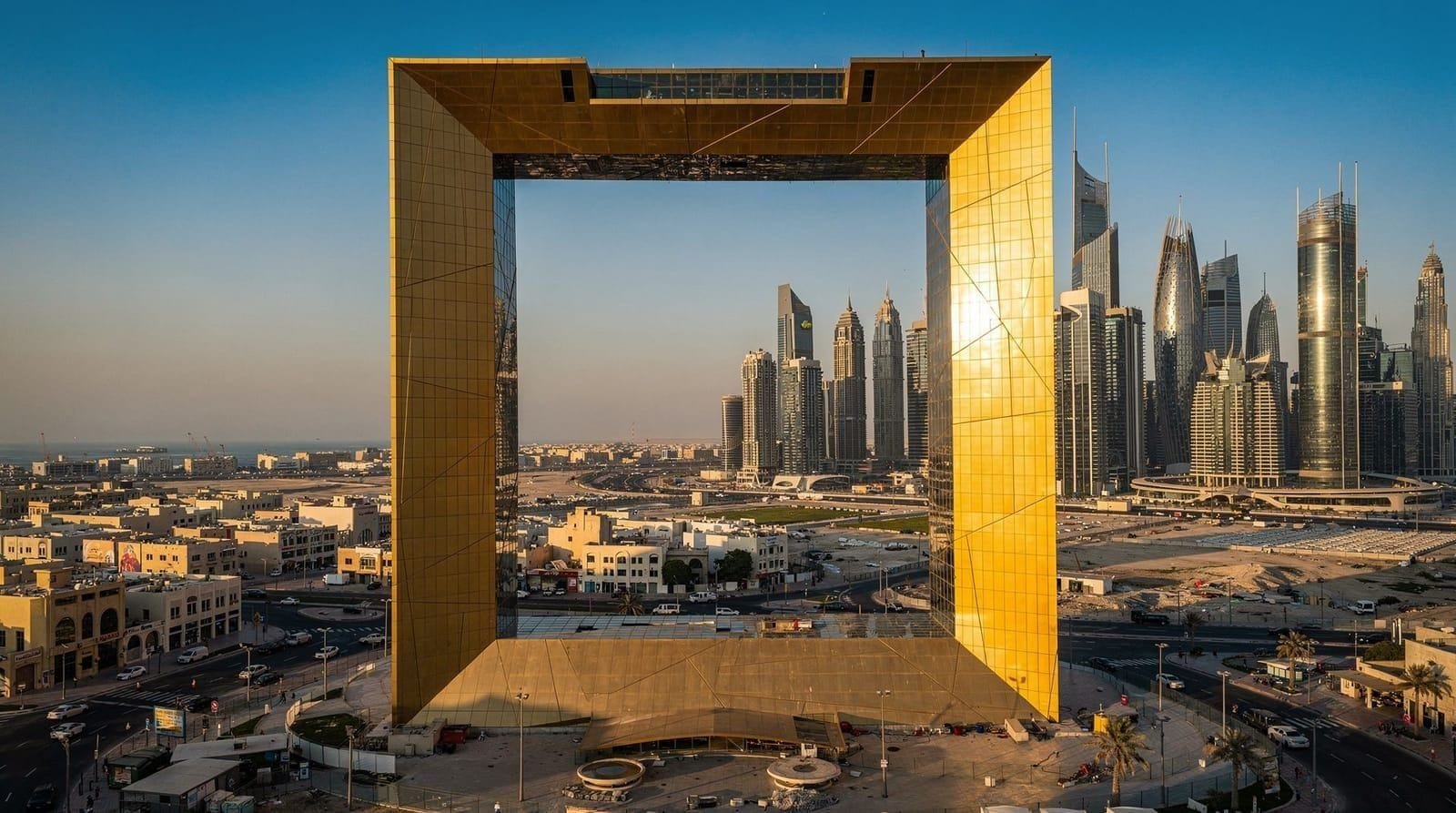 Dubai Frame guide: old vs new Dubai from a 150-meter frame — What the Dubai Frame actually is, what you see from each side, real ticket price