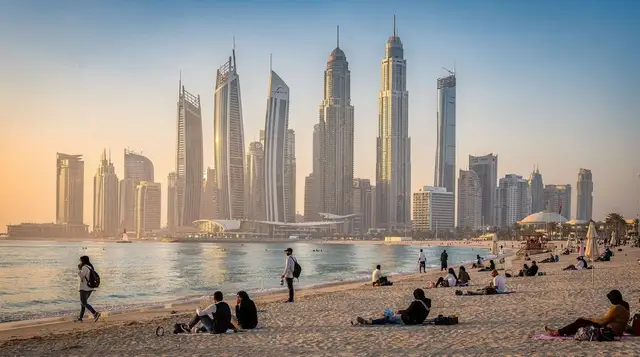 Dubai in winter: peak season December-February