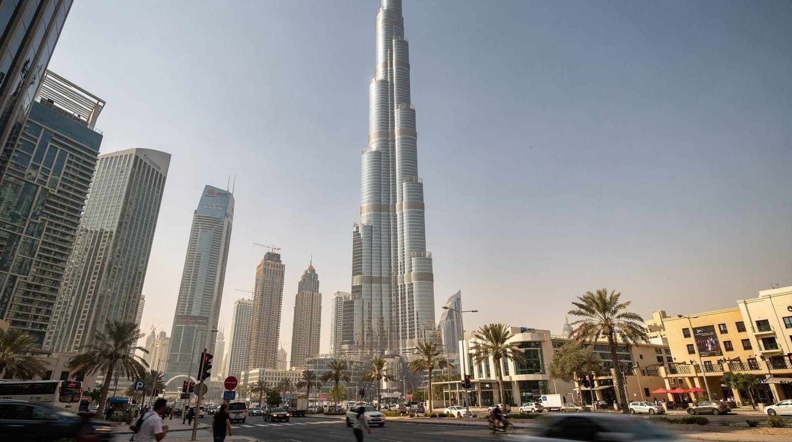 Burj Khalifa tickets: which level to book in 2026 — Burj Khalifa ticket tiers compared: At the Top 124/125, SKY 148, VIP 152 lounge.